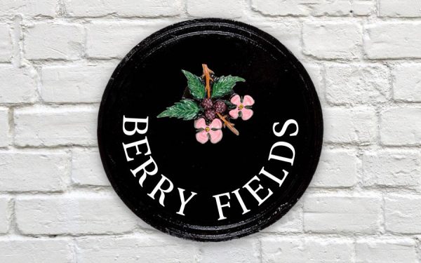 Blackberry Round House Sign 10" Diameter