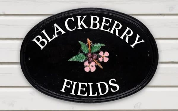 Blackberry Oval House Sign 16" X 11"