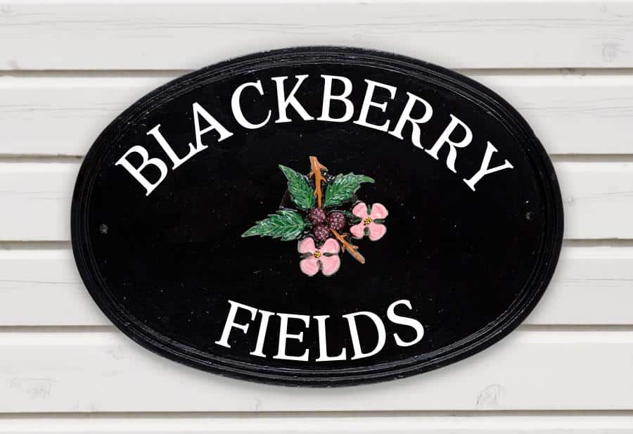 Blackberry Oval House Sign 16" X 11"