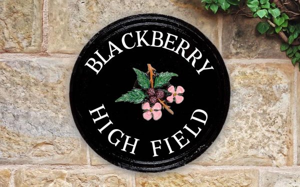 Blackberry Round House Sign 12" Diameter