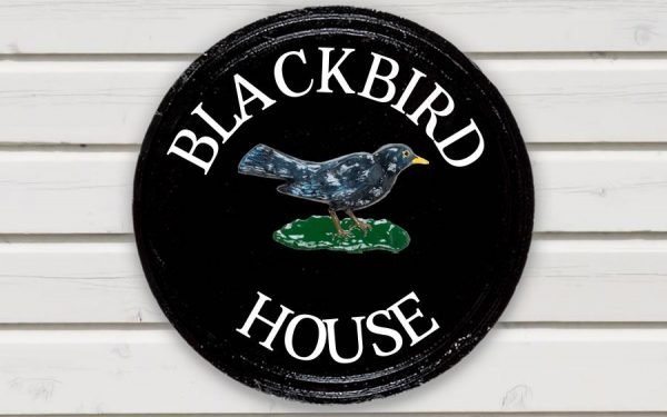 Blackbird Round House Sign 14" Diameter
