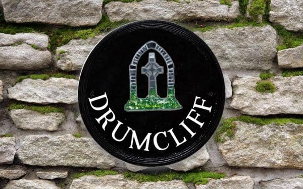 Celtic Cross Round House Sign 9" Diameter