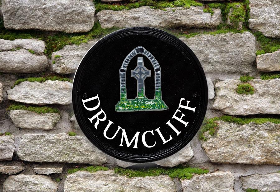 Celtic Cross Round House Sign 9" Diameter