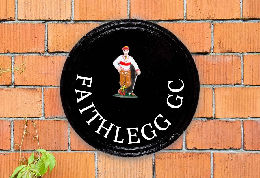 Golfer Round House Sign 10" Diameter