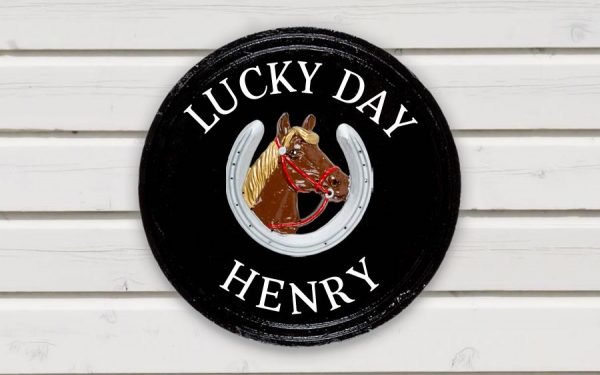 Horse Head in Shoe Round House Sign 12" Diameter