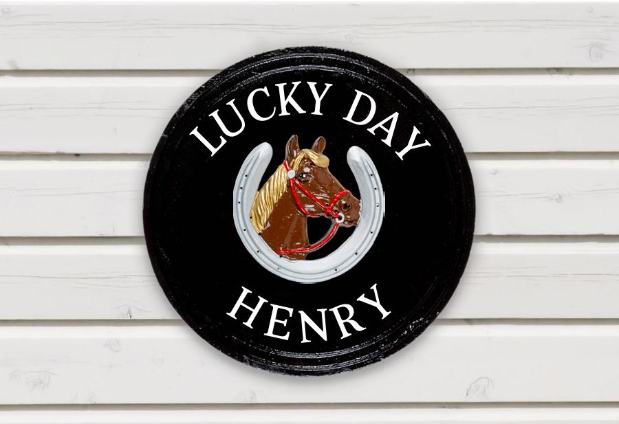 Horse Head in Shoe Round House Sign 12" Diameter