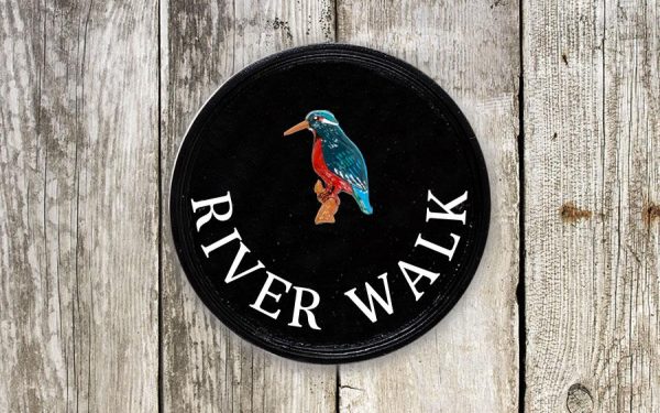 Kingfisher Round House Sign 9" Diameter
