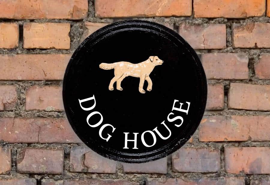 Ladrador Round House Sign 10" Diameter