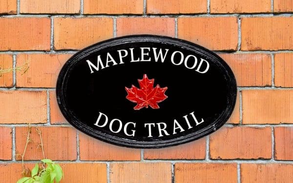 Maple Leaf Oval House Sign 14" X 9"
