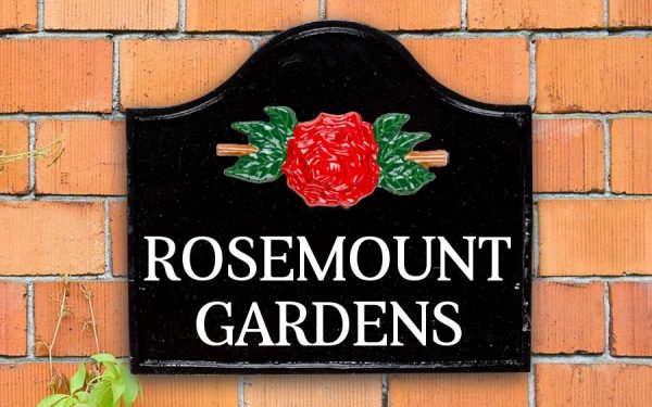 Tudor Rose Arch House Sign 12" X 11"