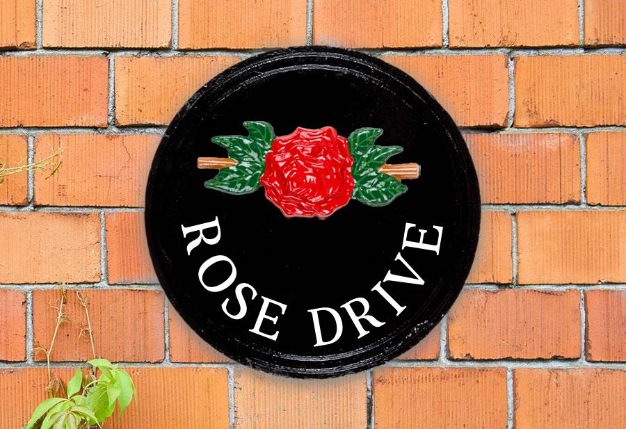 Tudor Rose Round House Sign 10" Diameter