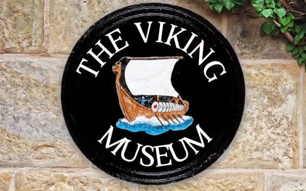 Viking Ship Round House Sign 14" Diameter