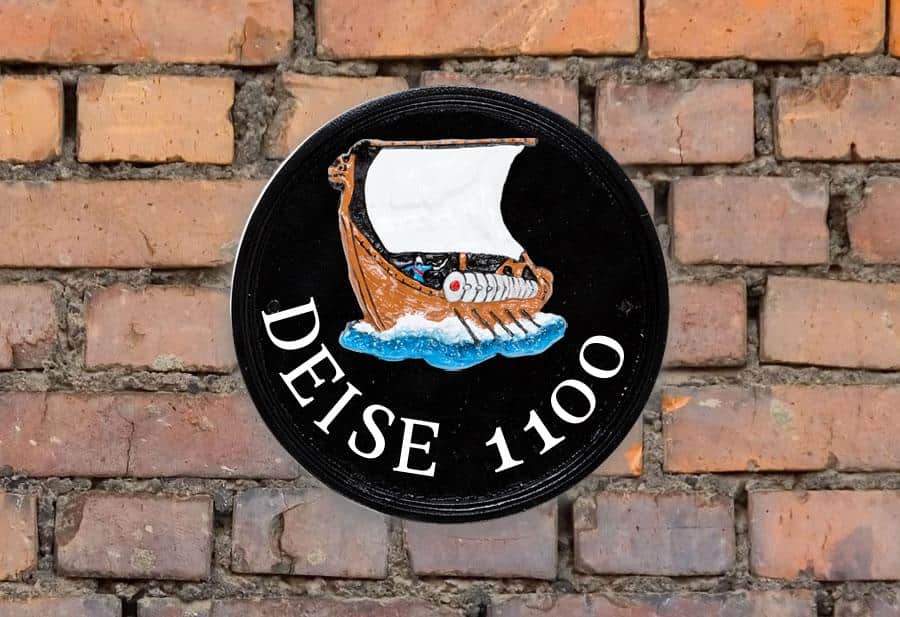 Viking Ship Round House Sign 9" Diameter