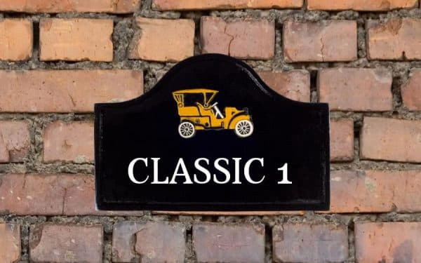 Closed Vintage Car House Sign 12" X 8"