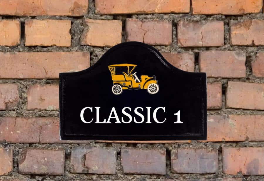 Closed Vintage Car House Sign 12" X 8"